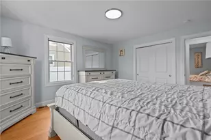 31 Swan St, North Providence, RI 02911 - Photo 21