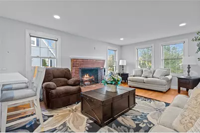 31 Swan Street, North Providence, RI 02911 - Photo 9