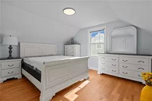 31 Swan St, North Providence, RI 02911 - Photo 29