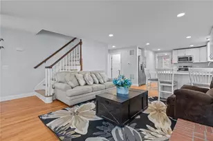 31 Swan St, North Providence, RI 02911 - Photo 11