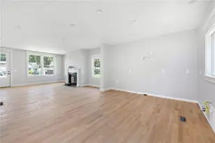 37 Whittier Dr, South Kingstown, RI 02879 - Photo 11