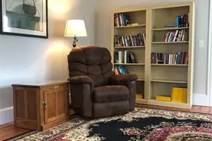 22 Carroll Ave, Newport, RI 02840 - Photo 3