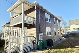 998 Cass Ave, Woonsocket, RI 02895 - Photo 17