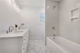 1 Knowlton Ct, Bristol, RI 02809 - Photo 37