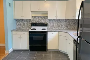 68 Locust St, Providence, RI 02906 - Photo 7