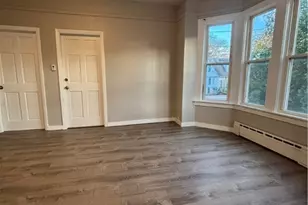 4 Jay St, Westerly, RI 02891 - Photo 9