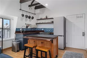 35 Pelham St, Newport, RI 02840 - Photo 9