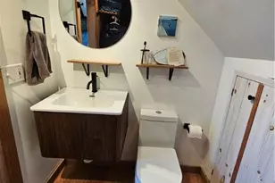 35 Pelham St, Newport, RI 02840 - Photo 15