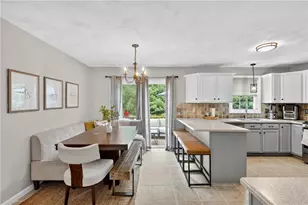 5 Pine Hollow Rd, West Warwick, RI 02893 - Photo 11