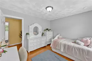 5 Pine Hollow Rd, West Warwick, RI 02893 - Photo 27