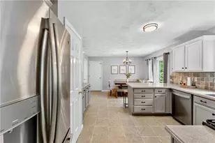 5 Pine Hollow Rd, West Warwick, RI 02893 - Photo 13