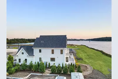 114 East Point Drive, East Providence, RI 02916 - Photo 33