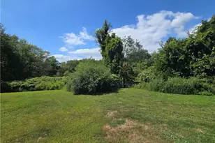 43 Baptist St, Swansea, MA 02777 - Photo 5