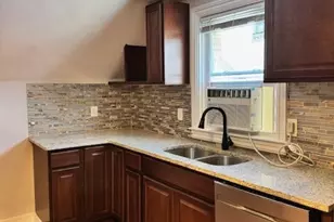 374 Hope St, Providence, RI 02906 - Photo 1