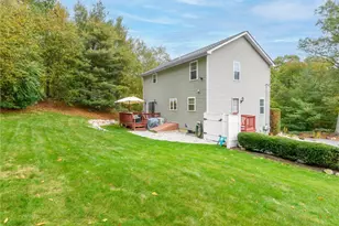 19 Sage Ct, Johnston, RI 02919 - Photo 23