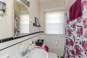 638 Pontiac Ave, Cranston, RI 02910 - Photo 9