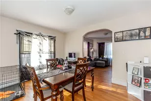 638 Pontiac Ave, Cranston, RI 02910 - Photo 5