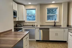 44 Charles St, Newport, RI 02840 - Photo 3