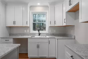 237 Congress St, Woonsocket, RI 02895 - Photo 13