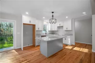 237 Congress St, Woonsocket, RI 02895 - Photo 11