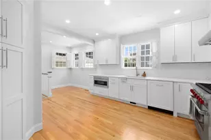 30 S Angell St, Providence, RI 02906 - Photo 19