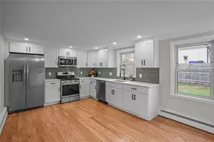 34 Buckley Ave, West Warwick, RI 02893 - Photo 9