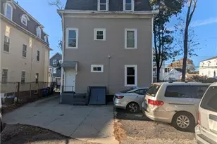 654 Cranston St, Providence, RI 02907 - Photo 27