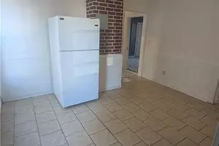 654 Cranston St, Providence, RI 02907 - Photo 9