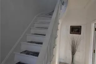 654 Cranston St, Providence, RI 02907 - Photo 21