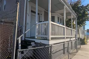 654 Cranston St, Providence, RI 02907 - Photo 3