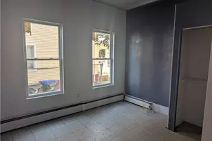 654 Cranston St, Providence, RI 02907 - Photo 7