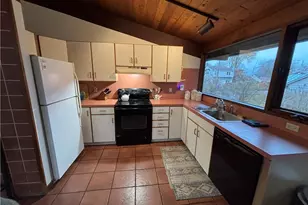 278 Charlestown Beach Rd, Charlestown, RI 02813 - Photo 5