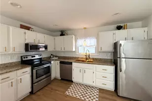 461 River Rd, Lincoln, RI 02865 - Photo 5