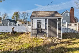 190 Chapmans Ave, Warwick, RI 02886 - Photo 7