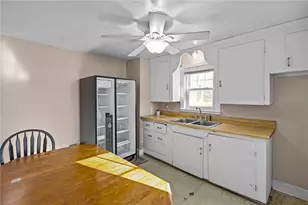 190 Chapmans Ave, Warwick, RI 02886 - Photo 21