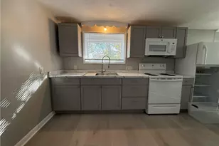 87 Bates Ave, Coventry, RI 02816 - Photo 3