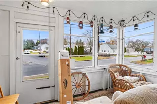 276 Tidewater Dr, Warwick, RI 02889 - Photo 3