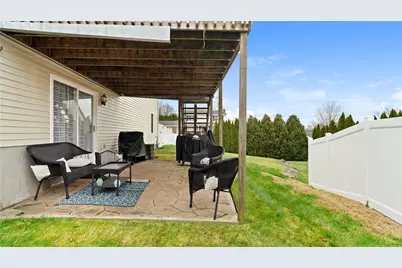 54 Centracchio Street, West Warwick, RI 02893 - Photo 39