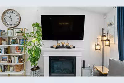 54 Centracchio Street, West Warwick, RI 02893 - Photo 13