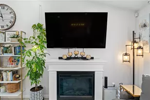 54 Centracchio St, West Warwick, RI 02893 - Photo 13