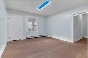 135 Illinois St, Central Falls, RI 02863 - Photo 27