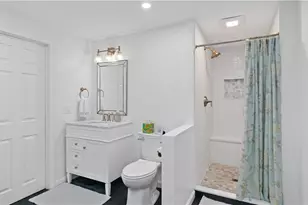 82 Primrose Dr, Warwick, RI 02818 - Photo 23