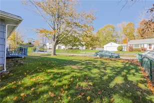 95 Mitris Blvd, Woonsocket, RI 02895 - Photo 33