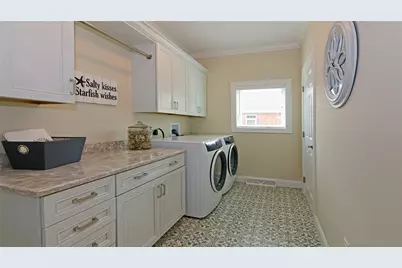 639 South Shore Village Boulevard #E30B, South Kingstown, RI 02879 - Photo 37