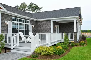 639 S Shore Village Blvd, South Kingstown, RI 02879 - Photo 5
