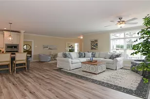 639 S Shore Village Blvd, South Kingstown, RI 02879 - Photo 23