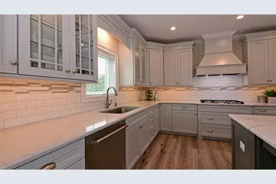 639 South Shore Village Boulevard #E30B, South Kingstown, RI 02879 - Photo 19