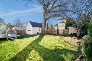 26 Keith Ave, Cranston, RI 02910 - Photo 39