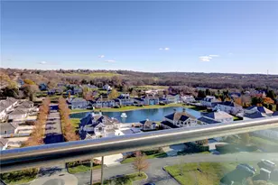 1 Tower Dr, Portsmouth, RI 02871 - Photo 33