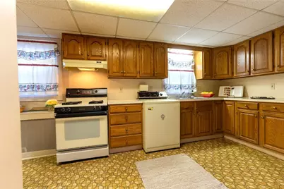 17 Warner Street, Newport, RI 02840 - Photo 15